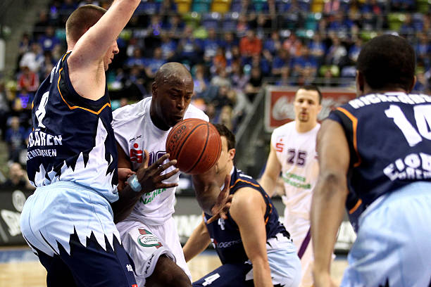 冷静精准的 冷静精准的