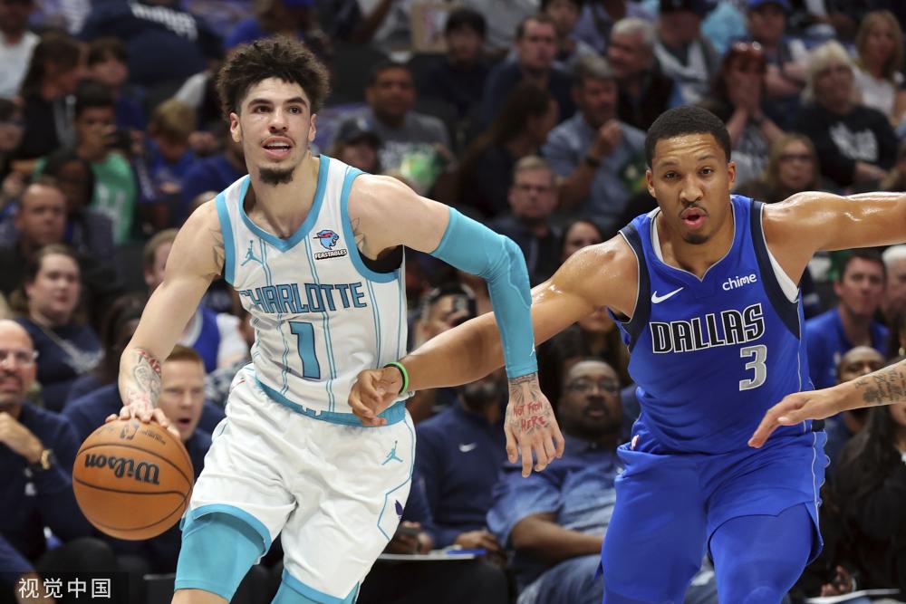 乓球赛场上 乓球赛场上